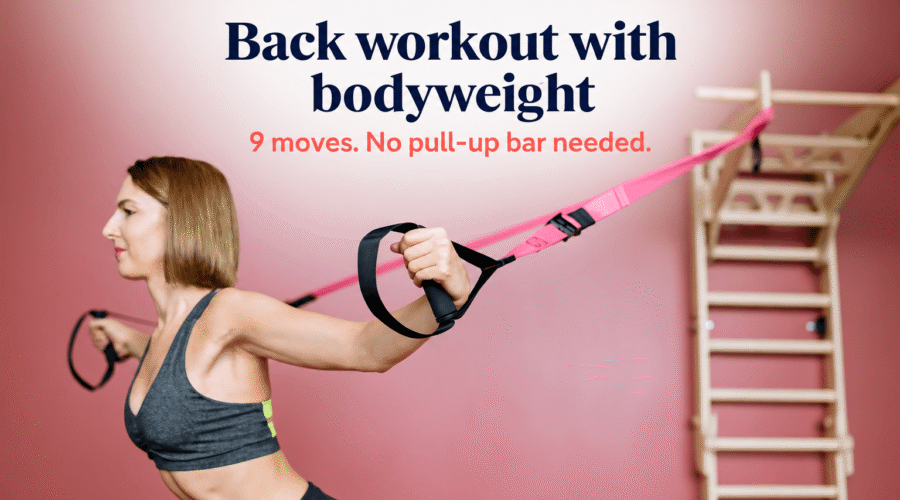 Back workout with bodyweight: person performing a towel row in a doorway at home